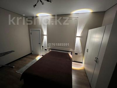 Аренда квартир посуточно в Алматы: 3-комнатная квартира · 70 м² · 13/13 этаж, Тастак-1 м-н 348a/1 к5 — Райымбека Емцова за 23 000 〒 3-комнатная квартира · 70 м² · 13/13 этаж, Тастак-1 м-н 348a/1 к5 — Райымбека Емцова за 23 000 〒 в Алматы, Ауэзовский р-н