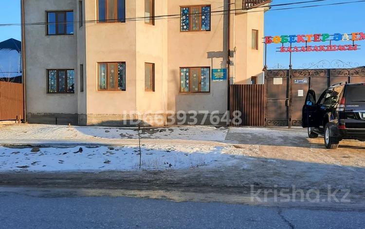 Отдельный дом • 9 комнат • 300 м² • 9 сот., улица Дулатова 46 за 45 млн 〒 в  — фото 2