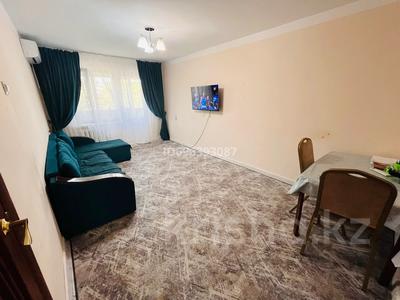 2-комнатная квартира · 48 м² · 3/5 этаж, Владимирская 2А — Школа # 16 за 160 000 〒 в Атырау, мкр Авангард-4