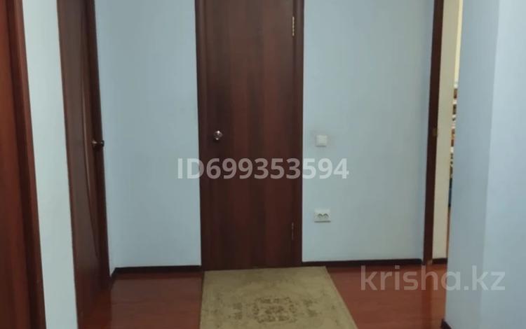 2-комнатная квартира · 76 м² · 3/9 этаж, мкр. Алмагуль, Алмагуль 2 за 25.8 млн ₸ в Атырау — фото 2