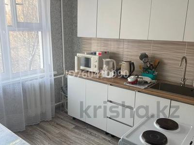 3-бөлмелі пәтер · 74 м² · 4/5 қабат, Сатпаева 9/1 — За наличные. ЧИТАЙ ОПИСАНИЕ!!!!, бағасы: 22 млн ₸ в Усть-Каменогорске