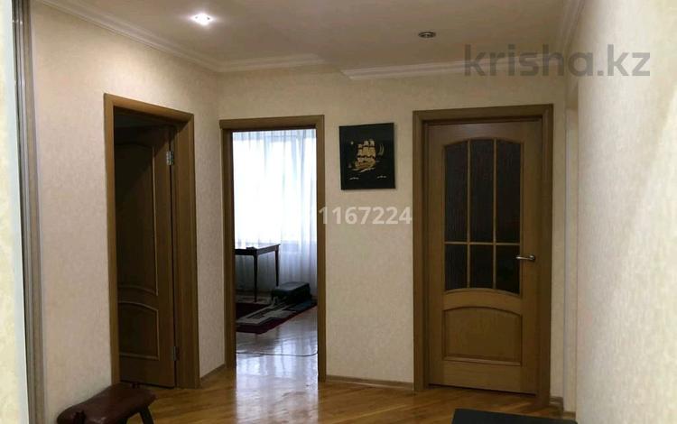 4-комнатная квартира, 105 м², 5/5 этаж, Аманова — Чайжунусова за 41 млн 〒 в Семее — фото 16