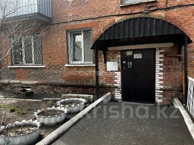2-комнатная квартира, 40 м², 1/4 этаж, кайсенова 88 за 12.5 млн 〒 в Усть-Каменогорске, Ульбинский