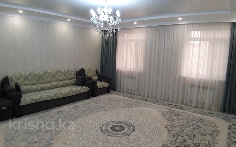 3-комнатная квартира · 85 м² · 2/11 этаж, 17-й мкр 99 за 37 млн ₸ в Актау — фото 4