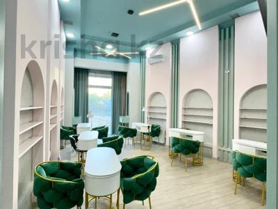 Свободное назначение, офисы, магазины и бутики, склады, общепит, салоны красоты, бани, гостиницы и зоны отдыха, медцентры и аптеки, образование, развлечения · 4 м² за 391 млн 〒 в Алматы, Бостандыкский р-н