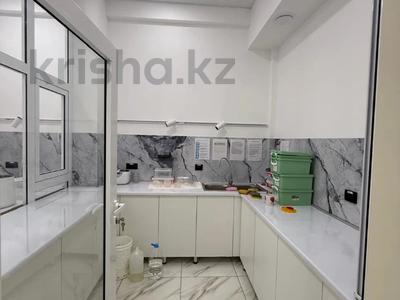 Свободное назначение, медцентры и аптеки · 216 м² за 205 млн ₸ в Актобе
