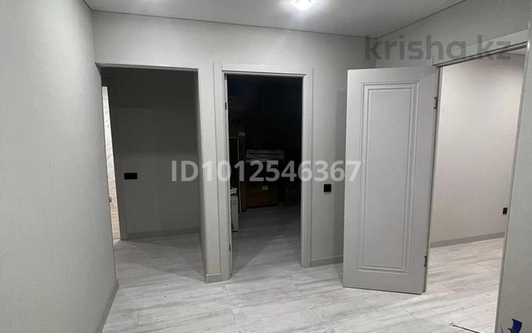 2-комнатная квартира · 54 м² · 1/5 этаж, мкр 8 292 за 18 млн ₸ в Актобе — фото 2