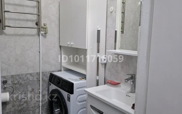 1-комнатная квартира · 36 м² · 1/5 этаж, мкр Айнабулак-2 84 — Жумабаева - Паладина.За торговым центром Белес. за 220 000 ₸ в Алматы, Жетысуский р-н — фото 10