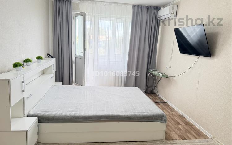 1-комнатная квартира · 34 м² · 5/5 этаж, Кердери 174 — Университет Казиту за 11 000 ₸ в Уральске, мкр Школьник — фото 2