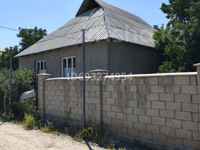 Отдельный дом · 5 комнат · 110 м² · 12 сот., Казыбек би 2 Уй — Арай магазин за 11 млн 〒 в Шубарсу