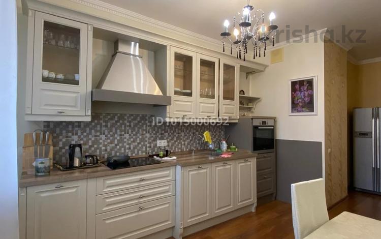 2-комнатная квартира · 86 м² · 10/12 этаж, Конева 14а за 400 000 ₸ в Астане, Есильский р-н — фото 16