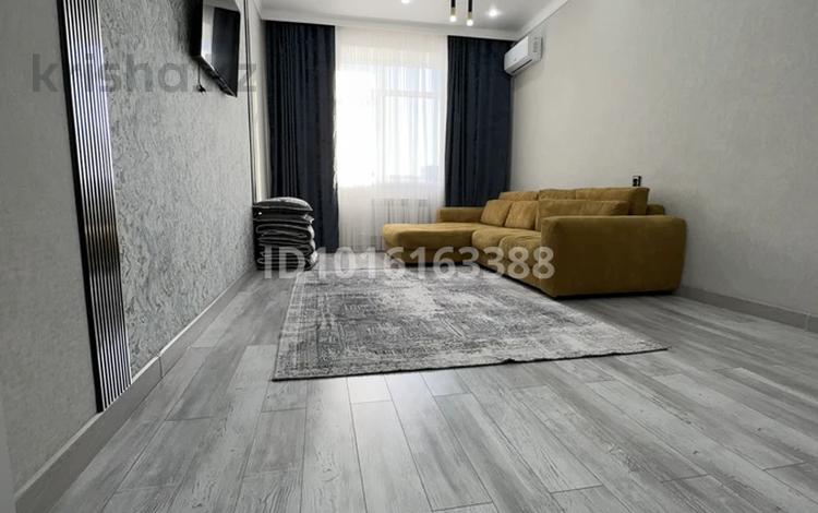 1-бөлмелі пәтер · 59 м² · 2/8 қабат, Алтын орда ш/а. 16 Л, бағасы: 24.5 млн ₸ в Актобе, мкр. Алтын орда — фото 2
