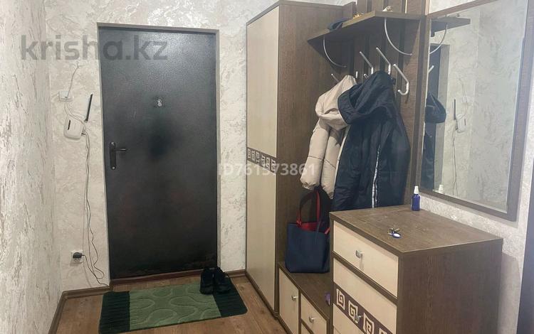 2-комнатная квартира · 53 м² · 7/9 этаж, 4 микр 40 — Торговый центр трнава за 180 000 〒 в Аксае — фото 2