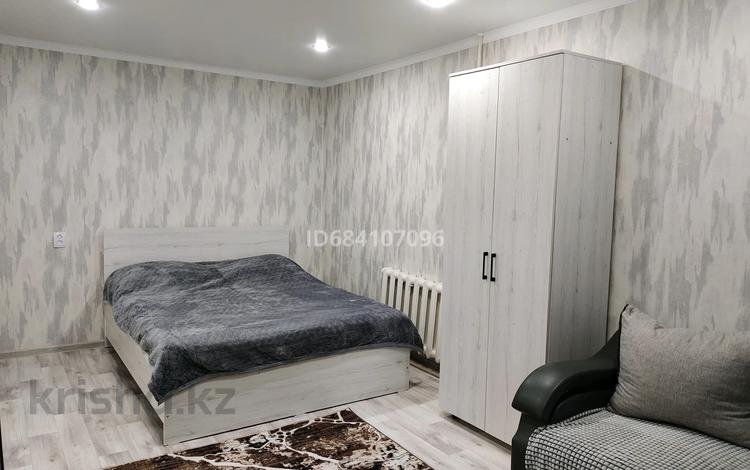 1-комнатная квартира · 40 м² · 4/5 этаж, 20 квартал 7 — Кутжанова район Онкологии Радиологии Инвитро Казахско-Турецкий лицей Инфекци за 12 000 ₸ в Семее — фото 2