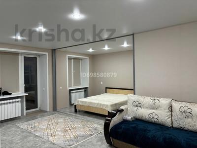 1-бөлмелі пәтер · 41 м² · 4/4 қабат, мкр Кадыра Мырза-Али, Жукова 13 — Сокол, бағасы: 3 000 〒 в Уральске