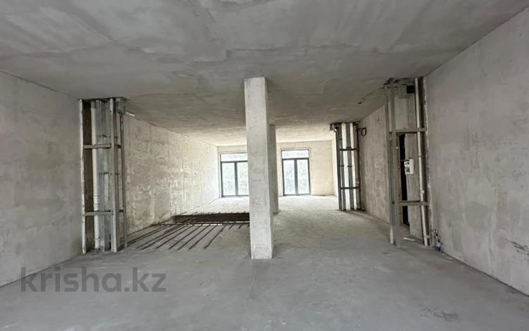 5-комнатная квартира · 245.1 м² · 1/3 этаж, Ондасынова за 310 млн 〒 в Алматы, Медеуский р-н — фото 7