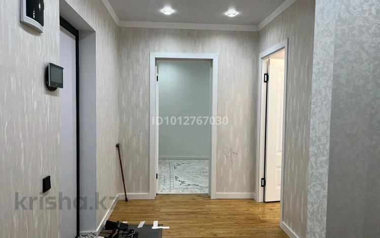 2-бөлмелі пәтер · 54 м² · 1/9 қабат, Райымбек 590/15, бағасы: 210 000 ₸ в Алматы, Наурызбайский р-н — фото 2