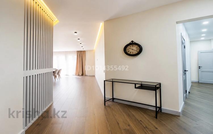 4-комнатная квартира · 140 м² · 4/7 этаж, мкр Мирас 157 за 1.1 млн ₸ в Алматы, Бостандыкский р-н — фото 2