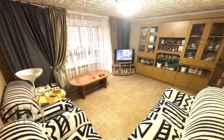 5-комнатная квартира · 87 м² · 5/5 этаж, мкр Михайловка , Крылова 38 — Парка центрального за 27 млн ₸ в Караганде, Казыбек би р-н — фото 13