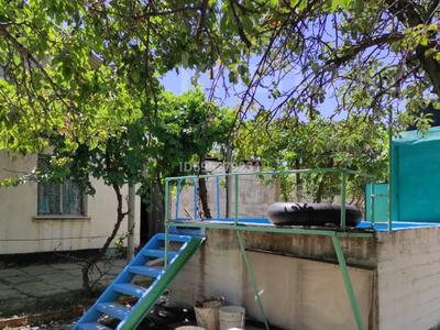 Продажа домов и дачи в Туркестанской обл.: Отдельный дом · 3 комнаты · 54 м² · 24 сот., Шымкент Строй 2 за 15.7 млн 〒 Отдельный дом · 3 комнаты · 54 м² · 24 сот., Шымкент Строй 2 за 15.7 млн 〒 в Шубарсу
