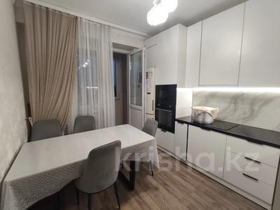 2-комнатная квартира · 60 м² · 3/10 этаж, мкр Аксай-1 за 41 млн ₸ в Алматы, Ауэзовский р-н