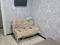1-комнатная квартира · 34 м² · 1/5 этаж, Пришахтинск, Пришахтинск, 22й микрорайон за 12 000 ₸ в Караганде, Алихана Бокейханова р-н — фото 2