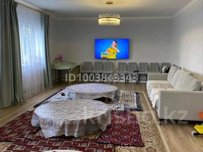 Отдельный дом · 3 комнаты · 130 м² · 10 сот., Исенова 67 за 37 млн 〒 в Акмоле