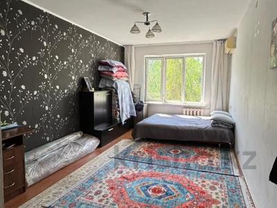 2-бөлмелі пәтер · 54 м² · 4/5 қабат, мкр Аксай-4, бағасы: 35.5 млн ₸ в Алматы, Ауэзовский р-н