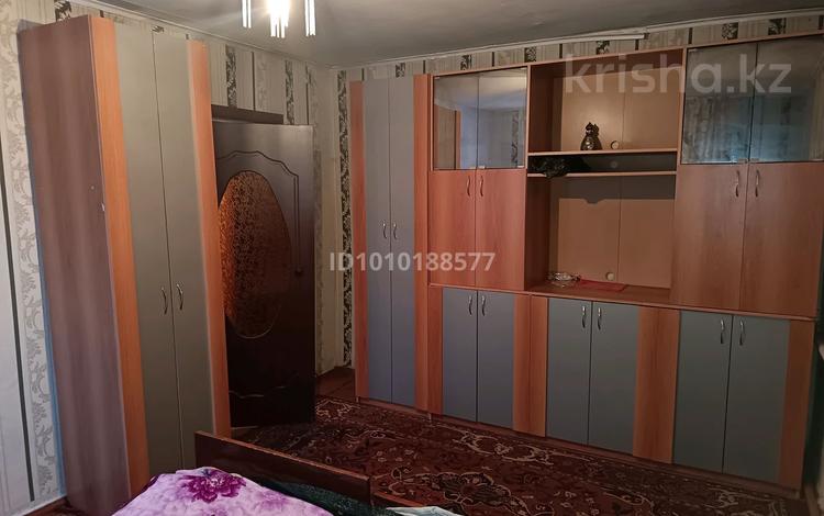 3-комнатная квартира · 60 м² · 2/2 этаж, Юбилейная 33 — Спорт школа ДЮСШ за 3.6 млн ₸ в Сарыколе — фото 2