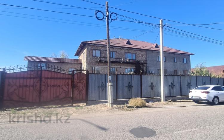Жеке үй · 7 бөлме · 430 м² · 5 сот., Базарбаева 82, бағасы: 50 млн ₸ в Талдыкоргане — фото 25