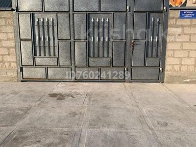 Отдельный дом · 5 комнат · 120 м² · 10 сот., 1пер.Сыздыкова 46 — улица Абая отдел полиции N2,ЖД колледж,супермаркет FIRKAN за 50 млн 〒 в Таразе