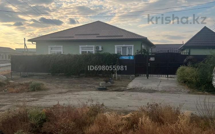 Отдельный дом · 4 комнаты · 160 м² · 7 сот., пгт Балыкши, Алтын орда 9 за 45 млн ₸ в Атырау — фото 2