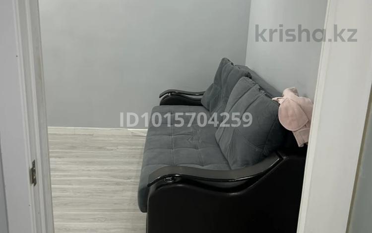 2-бөлмелі пәтер · 50 м² · 3/5 қабат, Алтын орда ш/а. 25, бағасы: 190 000 ₸ в Актобе, мкр. Алтын орда — фото 2