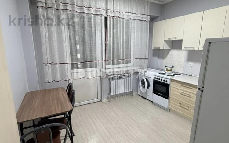 1-бөлмелі пәтер · 39 м² · 7/9 қабат, мкр Атырау 16/11 — Халык Арена, бағасы: 200 000 ₸ в Алматы, Медеуский р-н — фото 2