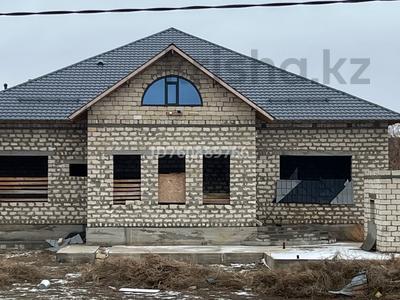 Дача · 8 комнат · 480 м² · 18 сот., мкр Коктем, Садавод -1 36 — На берегу первая линия за 65 млн 〒 в Атырау