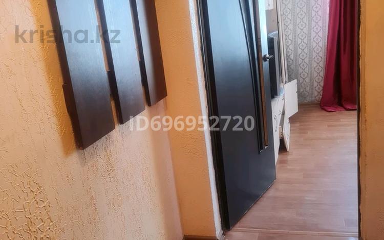 1-комнатная квартира · 32 м² · 2/5 этаж, Ы.Сулейменова 26 — Уг. пр Жамбыла и Ы.Сулейменова за 70 000 ₸ в Таразе — фото 2