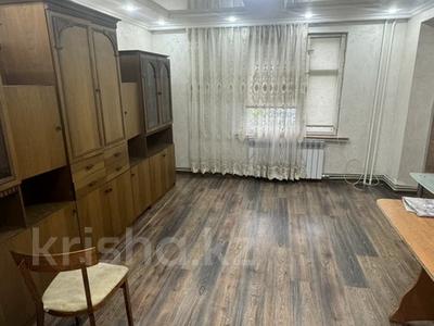 3-комнатная квартира, 75 м², 1 этаж помесячно, Бисебаева 30 — 10 лет Независимости за 200 000 〒 в Каскелене