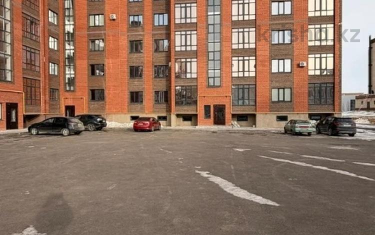 4-комнатная квартира · 140 м² · 1/5 этаж, мкр. Алтын орда, ораза татеулы за 42 млн ₸ в Актобе — фото 17