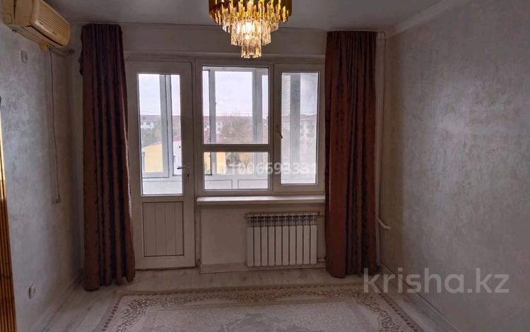 1-комнатная квартира · 39 м² · 5/5 этаж, 2мкр 22 за 160 000 〒 в Атырау, мкр Авангард-2 — фото 2