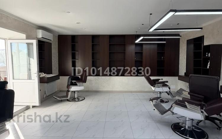 Салоны красоты · 45 м² за 80 000 ₸ в Караганде, Казыбек би р-н — фото 2