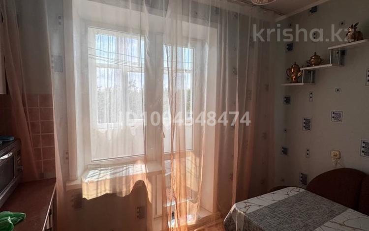 2-комнатная квартира · 52 м² · 3/5 этаж, Микрорайон дорожник 38 — Возле магазина Тобыл за 16.5 млн 〒 в  — фото 9