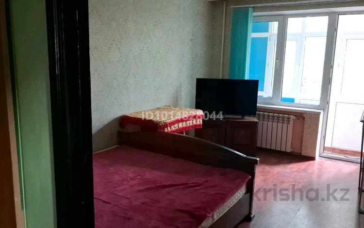 2-комнатная квартира · 48 м² · 3/5 этаж, 1 7 — Справа от мунайшы за 100 000 ₸ в Атырау, мкр Жилгородок — фото 2