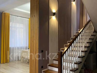 Дом · 4 комнаты · 300 м², Пугачева за 90 000 〒 в Уральске