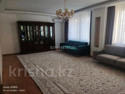 3-бөлмелі пәтер · 106 м² · 4/9 қабат, Сәтбаев 60, бағасы: 300 000 ₸ в Атырау