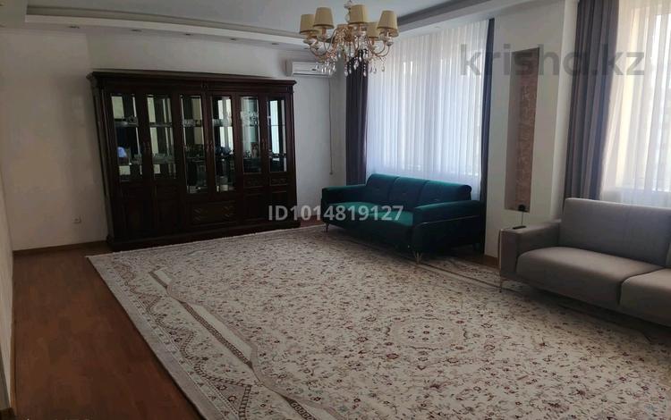 3-бөлмелі пәтер · 106 м² · 4/9 қабат, Сәтбаев 60, бағасы: 300 000 ₸ в Атырау — фото 2