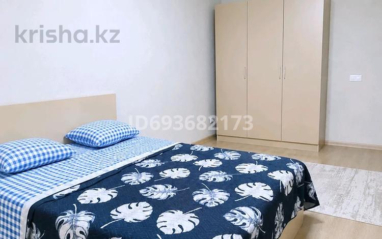 2-комнатная квартира · 70 м², Бектурова 4/1 — Керей Жанибек за 25 000 ₸ в Астане, Нура р-н — фото 34