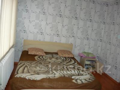 1-комнатная квартира, 33 м², 1/5 этаж посуточно, Ермекова 60 за 6 000 〒 в Караганде, Казыбек би р-н