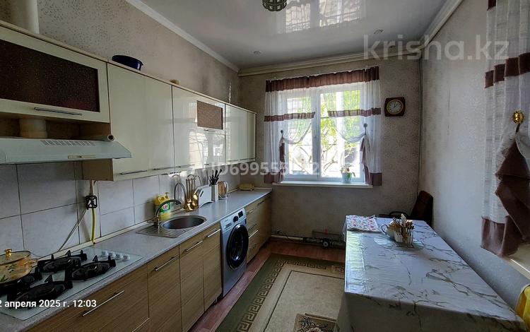 Отдельный дом · 7 комнат · 105 м² · 6.5 сот., Сауранбаева 6 — Баласагуни за 45 млн 〒 в Таразе — фото 2