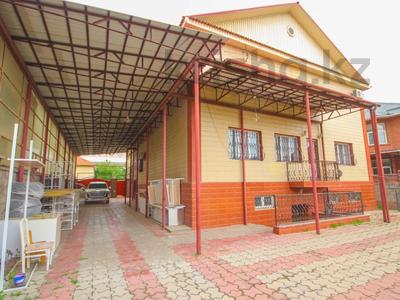Отдельный дом · 6 комнат · 400 м² · 10 сот., мкр Шугыла 8 за 180 млн ₸ в Алматы, Наурызбайский р-н