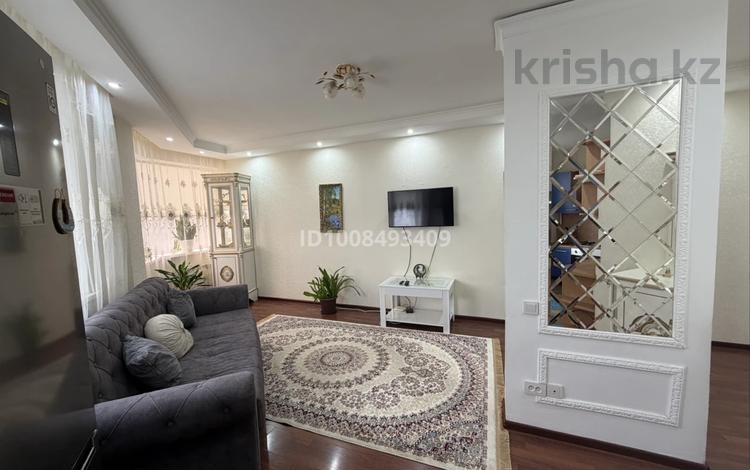 2-комнатная квартира · 70 м² · 3/9 этаж, мкр Сары Арка 40 за 39 млн ₸ в Атырау — фото 2